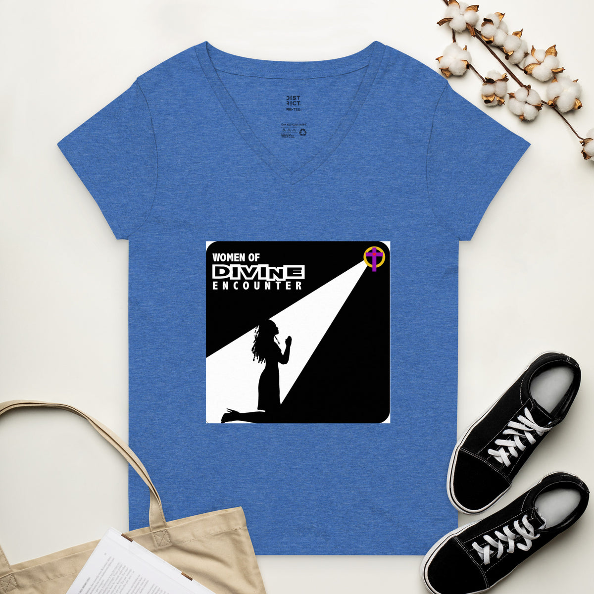 Women’s recycled v-neck t-shirt