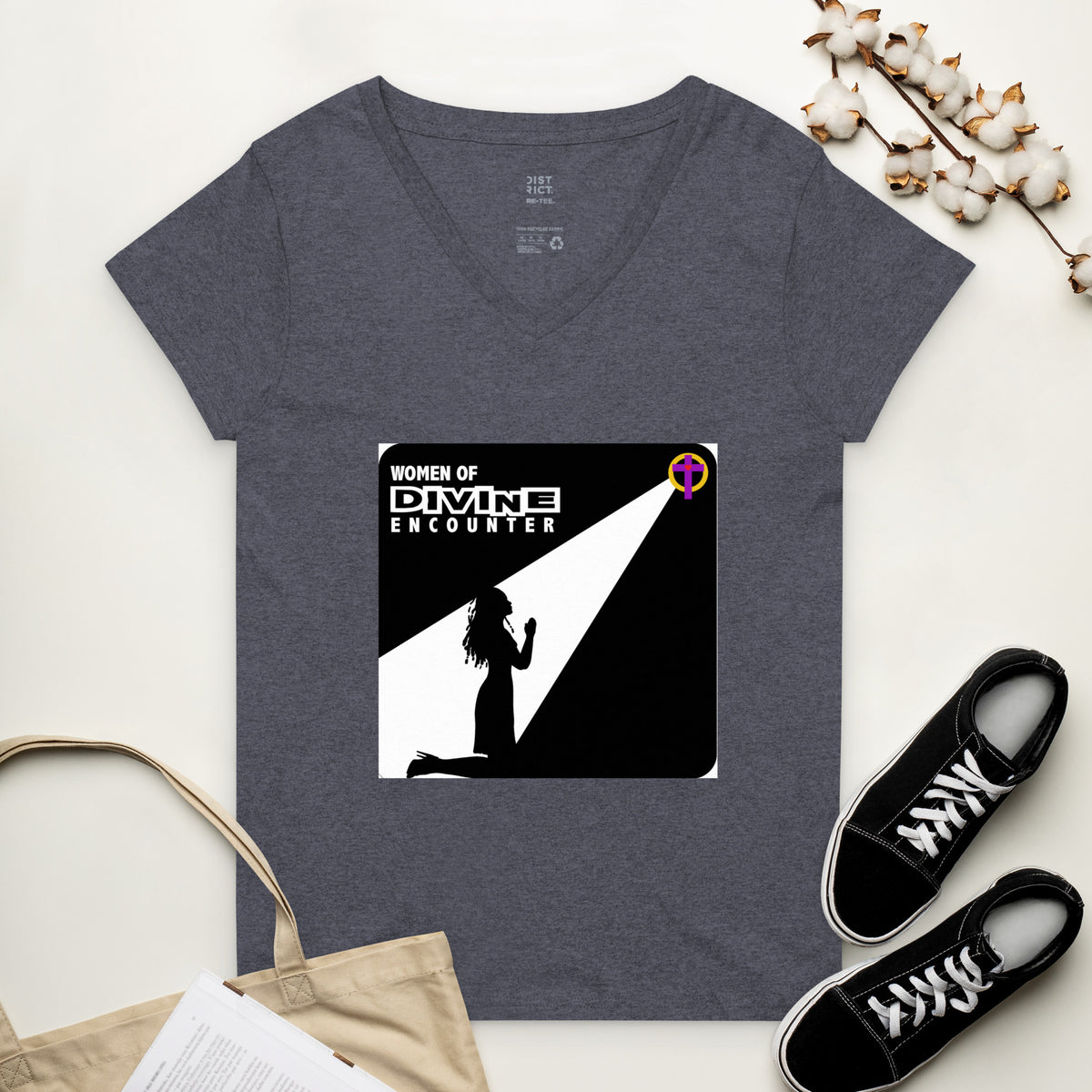 Women’s recycled v-neck t-shirt